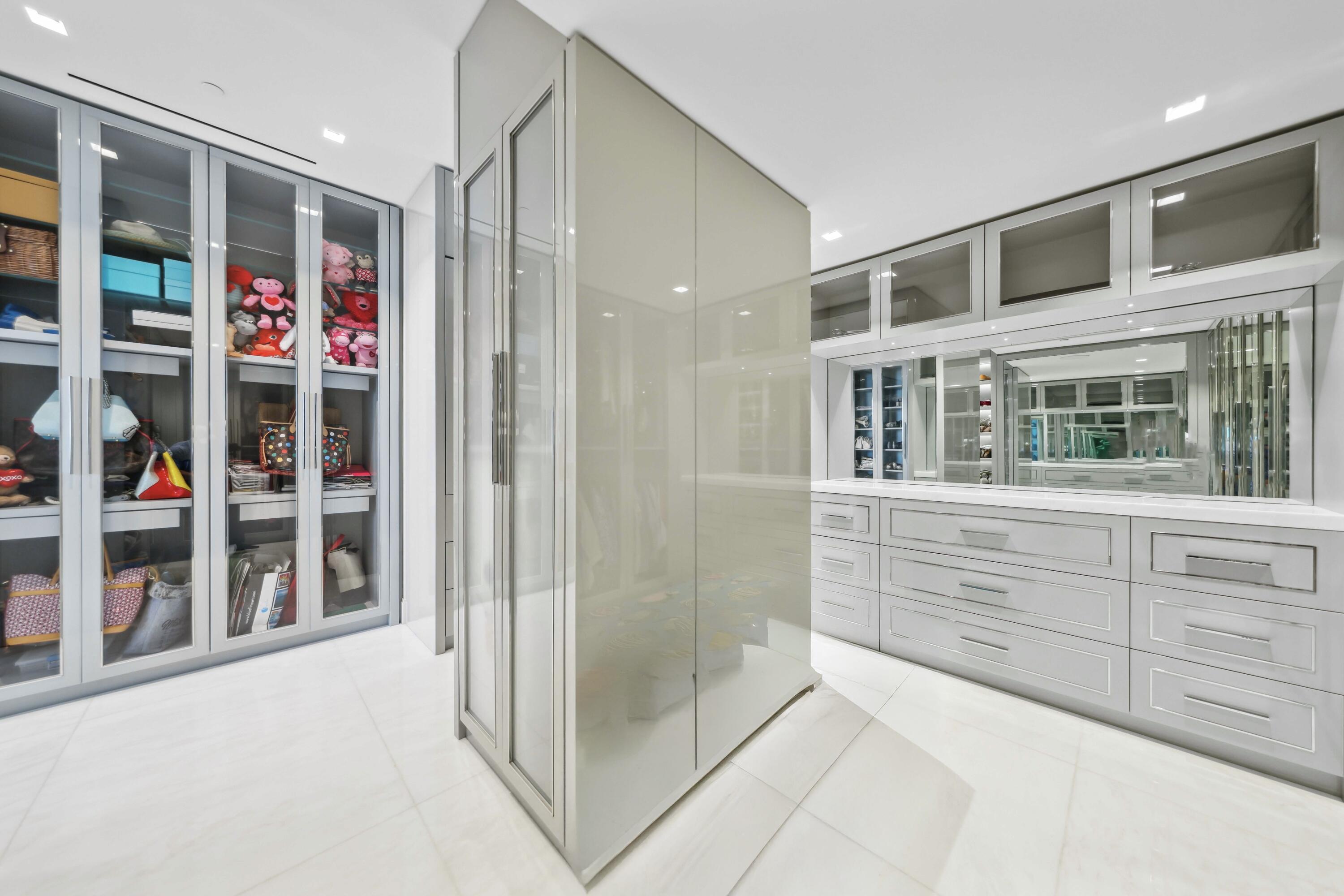 1100 South Flagler Drive, Unit 1801 West Palm Beach, FL 33401 - Photo 23 of 56 Primary Closet #1_2