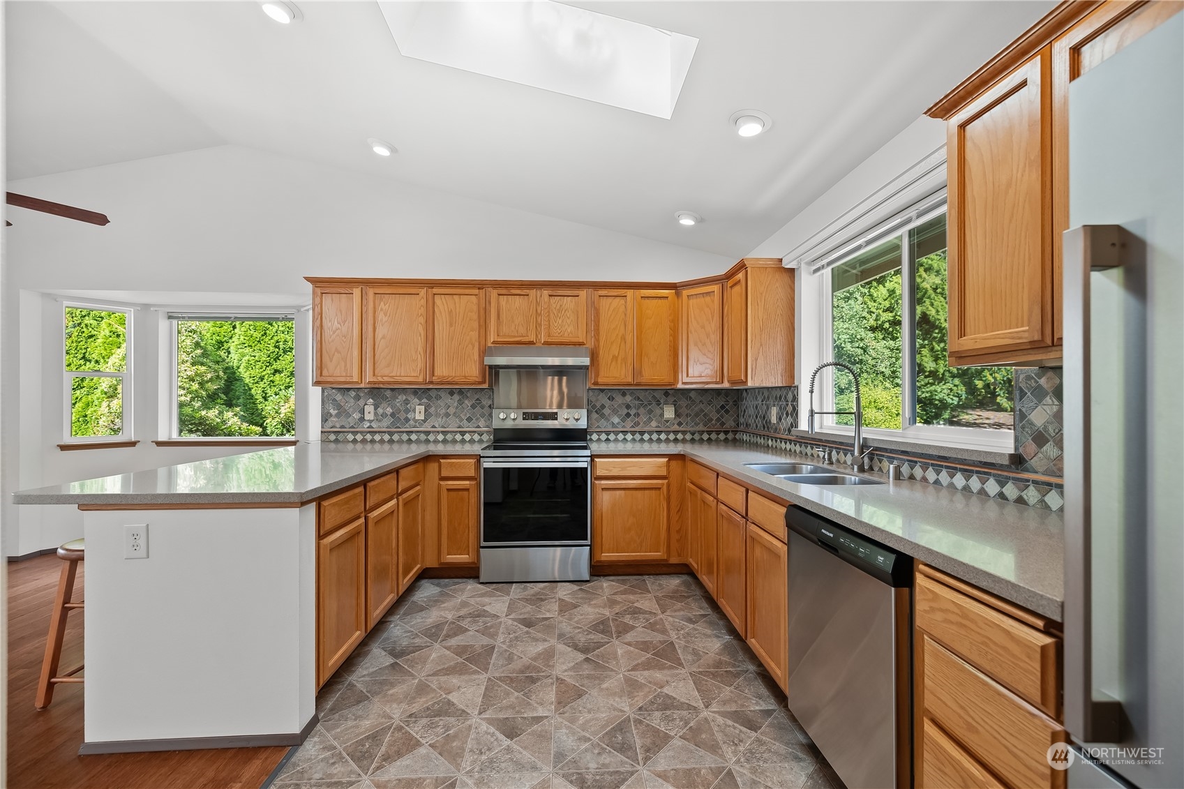 300 East Evergreen Road Belfair, WA 98528 - Photo 7 of 34 Gallery Image 7