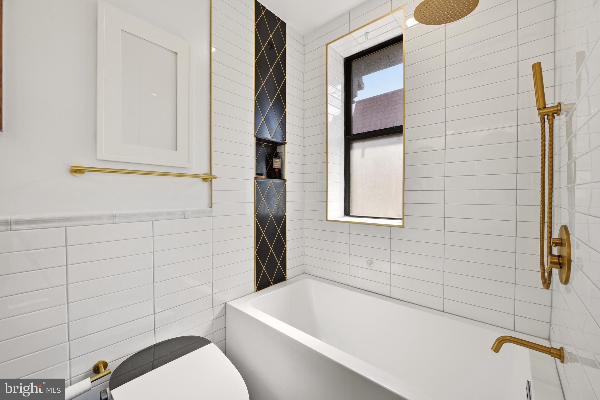2633 Adams Mill Road Northwest, Unit 402 Washington, DC 20009 - Photo 36 of 40