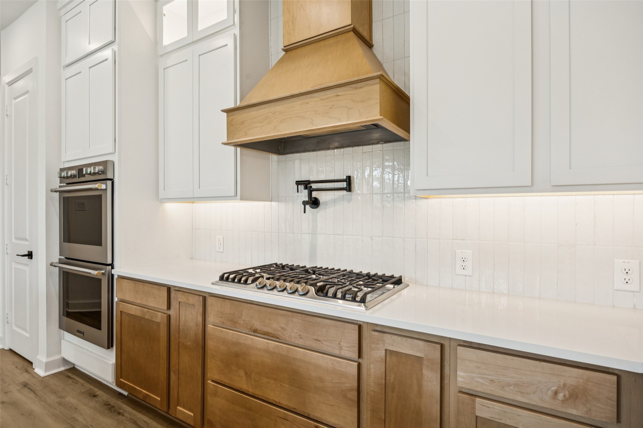 15611 Red Panda Road Conroe, TX 77302 - Photo 7 of 27 Kitchen