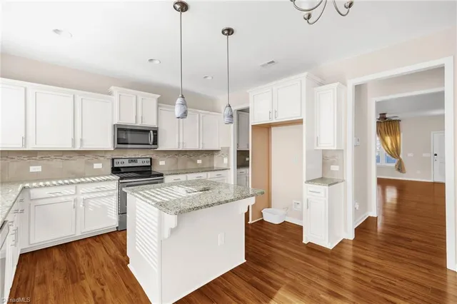 $339,900 | 5012 Shorthorn Way, Greensboro, NC 27405