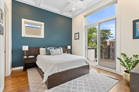 $725,000 | 1515 North Claremont Avenue, Unit 3, Chicago, IL 60622