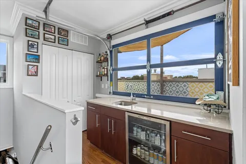 $725,000 | 1515 North Claremont Avenue, Unit 3, Chicago, IL 60622