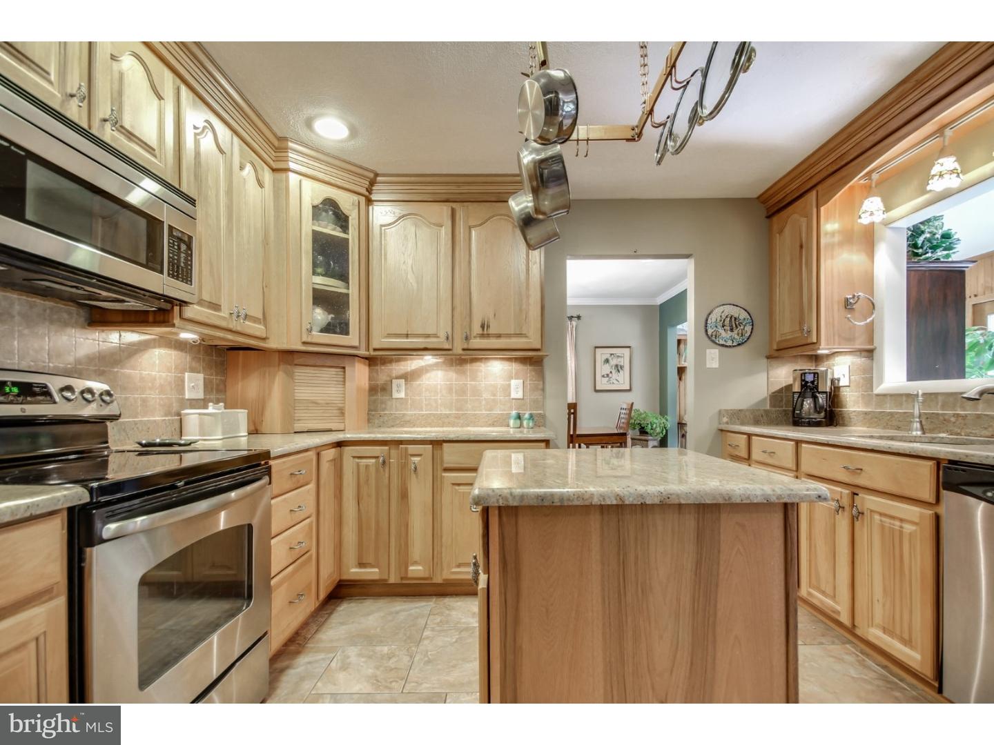 1408 Stokes Road Medford, NJ 08055 - Photo 10 of 25