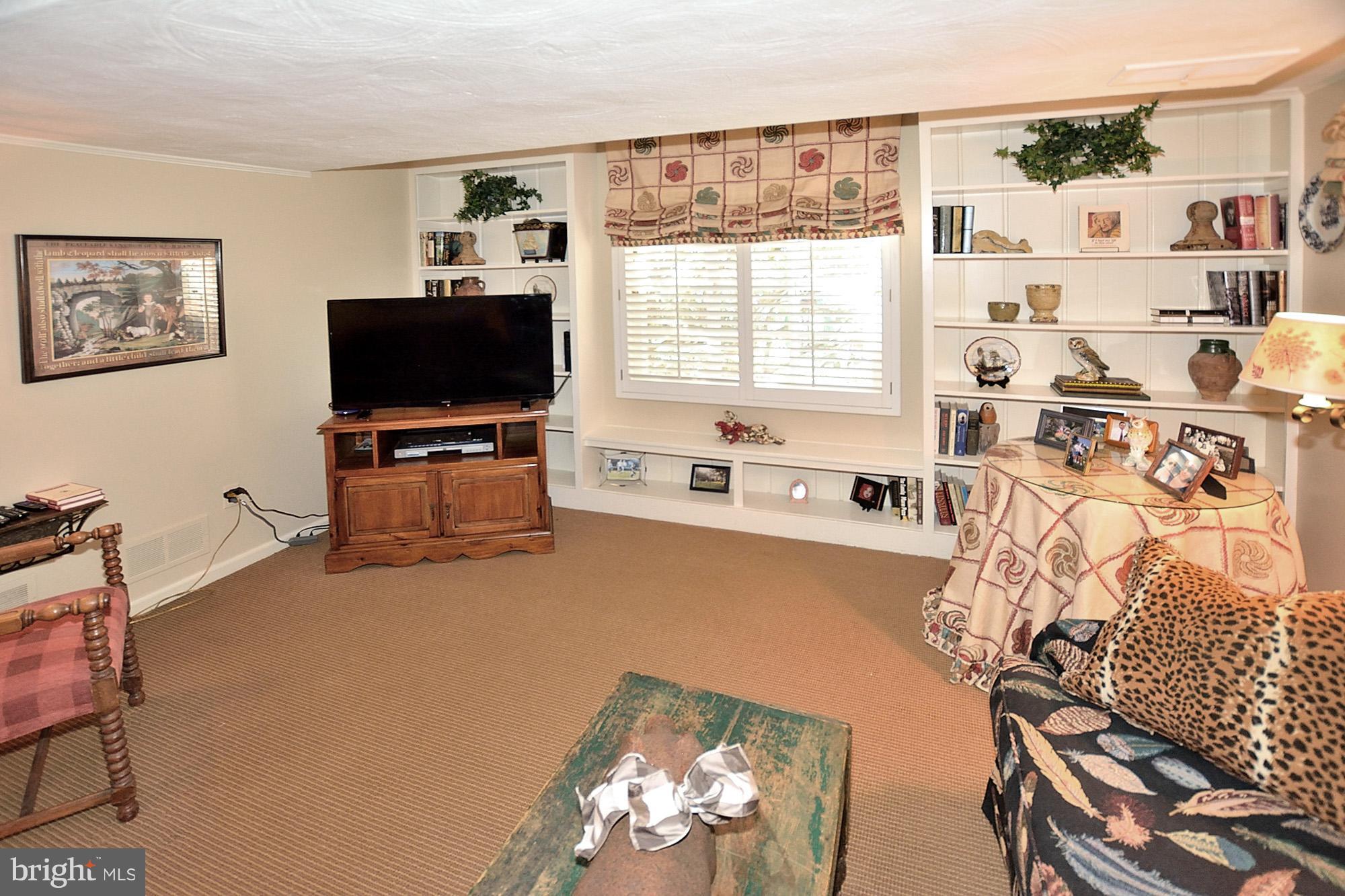 10221 Chapel Road Potomac, MD 20854 - Photo 22 of 30 Family Room