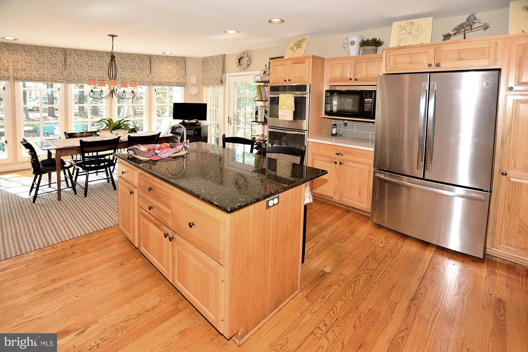 10221 Chapel Road Potomac, MD 20854 - Photo 9 of 30 Kitchen