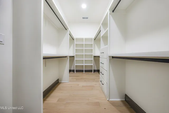 $694,900 | 10094 Sunset Crk Drive, Hernando, MS 38632