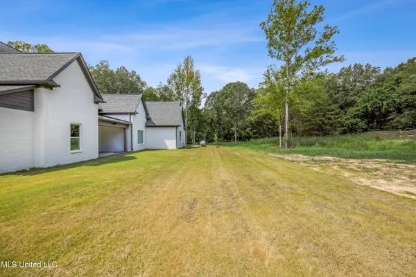 $694,900 | 10094 Sunset Crk Drive, Hernando, MS 38632