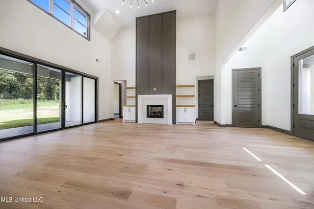 $694,900 | 10094 Sunset Crk Drive, Hernando, MS 38632