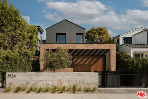 $4,095,000 | 2026 Louella Avenue, Venice, CA 90291