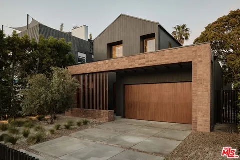 $4,095,000 | 2026 Louella Avenue, Venice, CA 90291