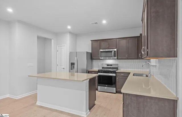 $344,470 | 1172 Fox Holw Street, Spartanburg, SC 29303