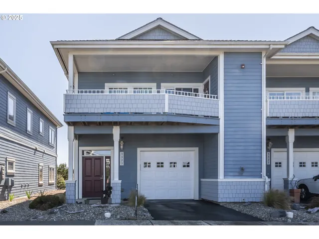 $457,500 | 1323 Village Loop, Bandon, OR 97411