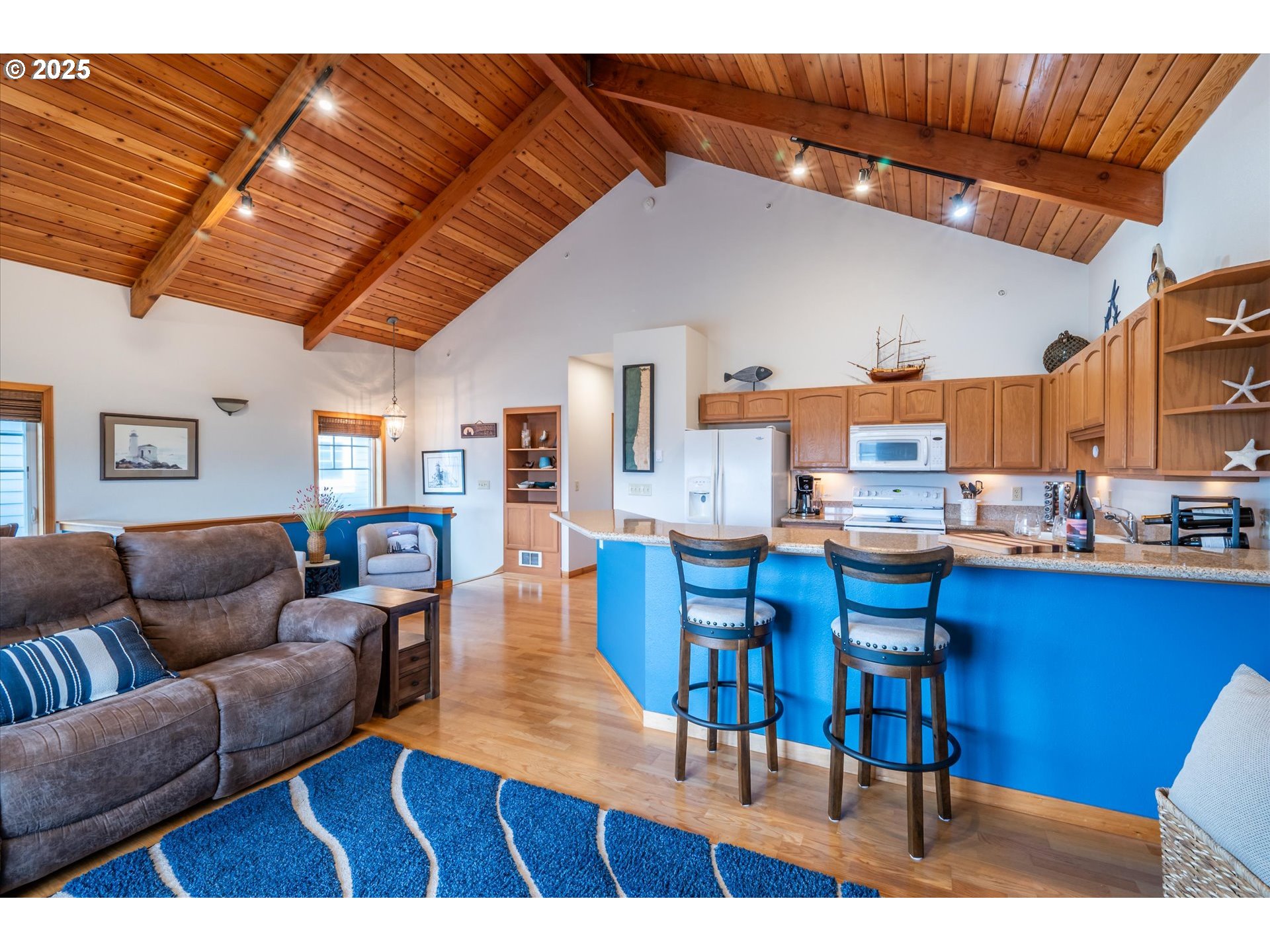 1323 Village Loop Bandon, OR 97411 - Photo 14 of 45