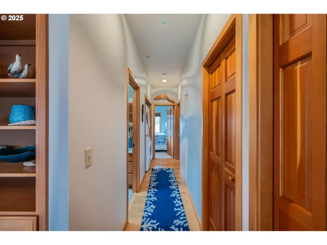 $457,500 | 1323 Village Loop, Bandon, OR 97411