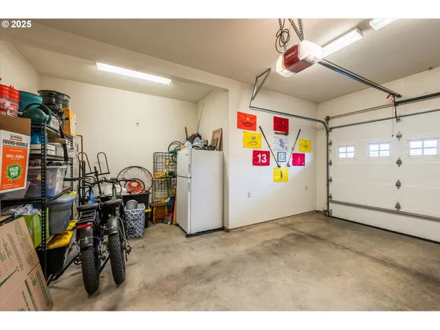 $457,500 | 1323 Village Loop, Bandon, OR 97411