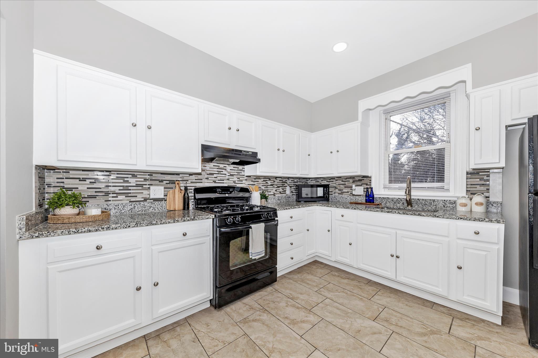 2905 Goodwood Road Baltimore, MD 21214 - Photo 14 of 46 043A5843