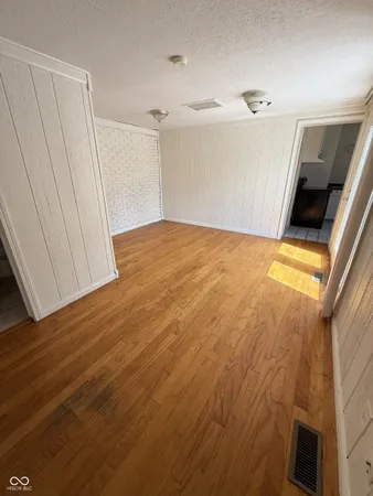 $1,500 | 122 North Routiers Avenue, Indianapolis, IN 46219