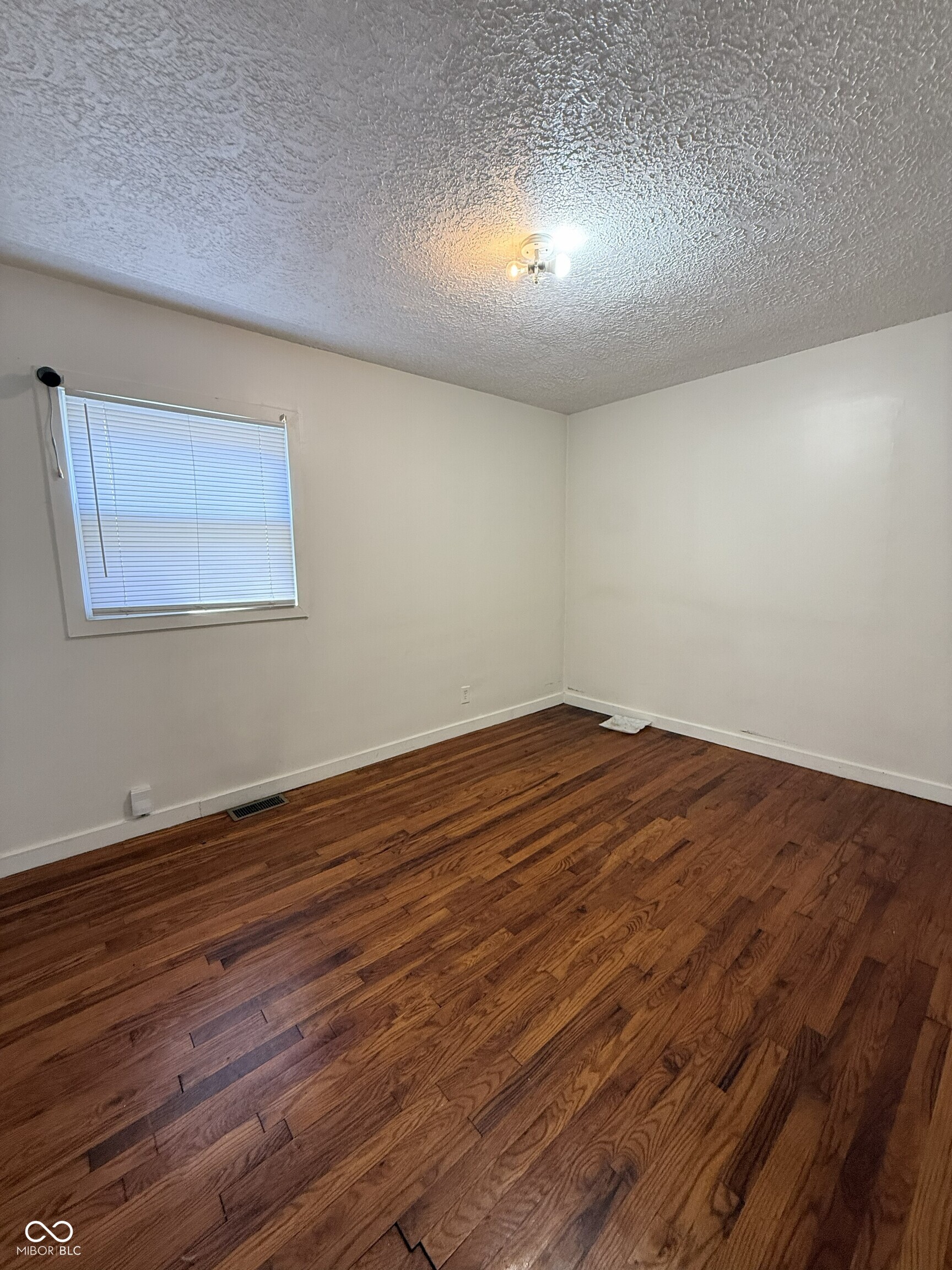 122 North Routiers Avenue Indianapolis, IN 46219 - Photo 7 of 19