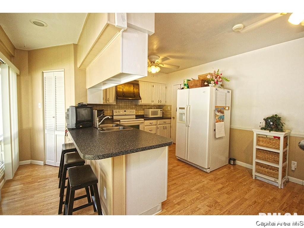 1901 North 6th Street Springfield, IL 62702 - Photo 6 of 32