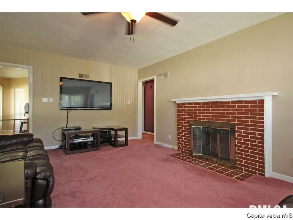 1901 North 6th Street Springfield, IL 62702 - Photo 9 of 32