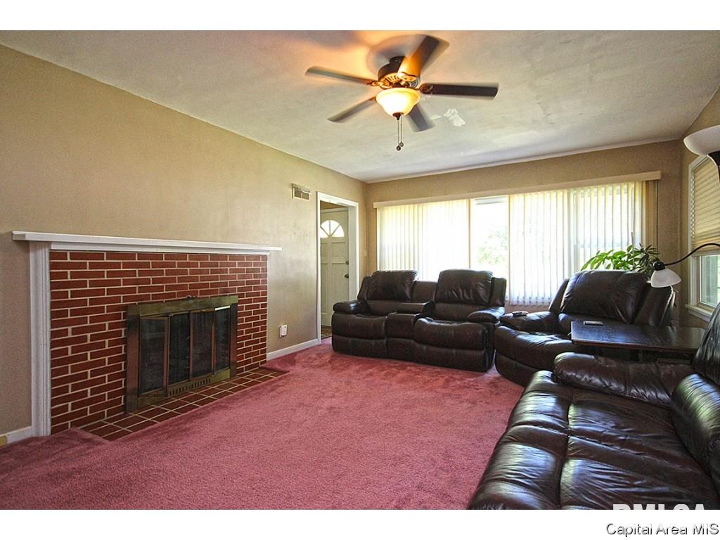 1901 North 6th Street Springfield, IL 62702 - Photo 10 of 32