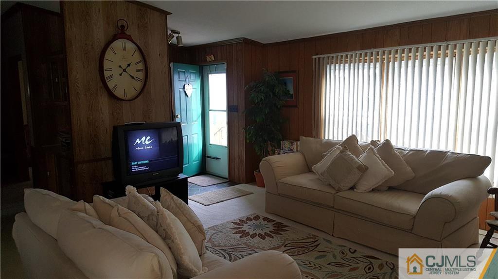 31 Emerson Road, Unit 31 North Brunswick, NJ 08902 - Photo 3 of 13 Gallery Image 3