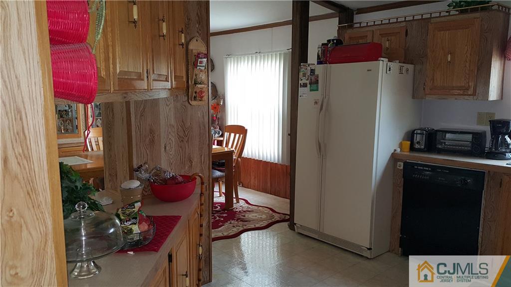 31 Emerson Road, Unit 31 North Brunswick, NJ 08902 - Photo 6 of 13 Gallery Image 6