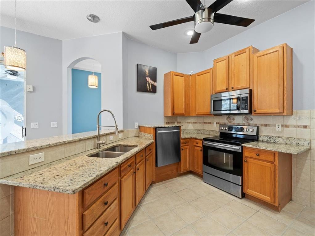 10307 Ridge Top Loop Weeki Wachee, FL 34613 - Photo 17 of 50