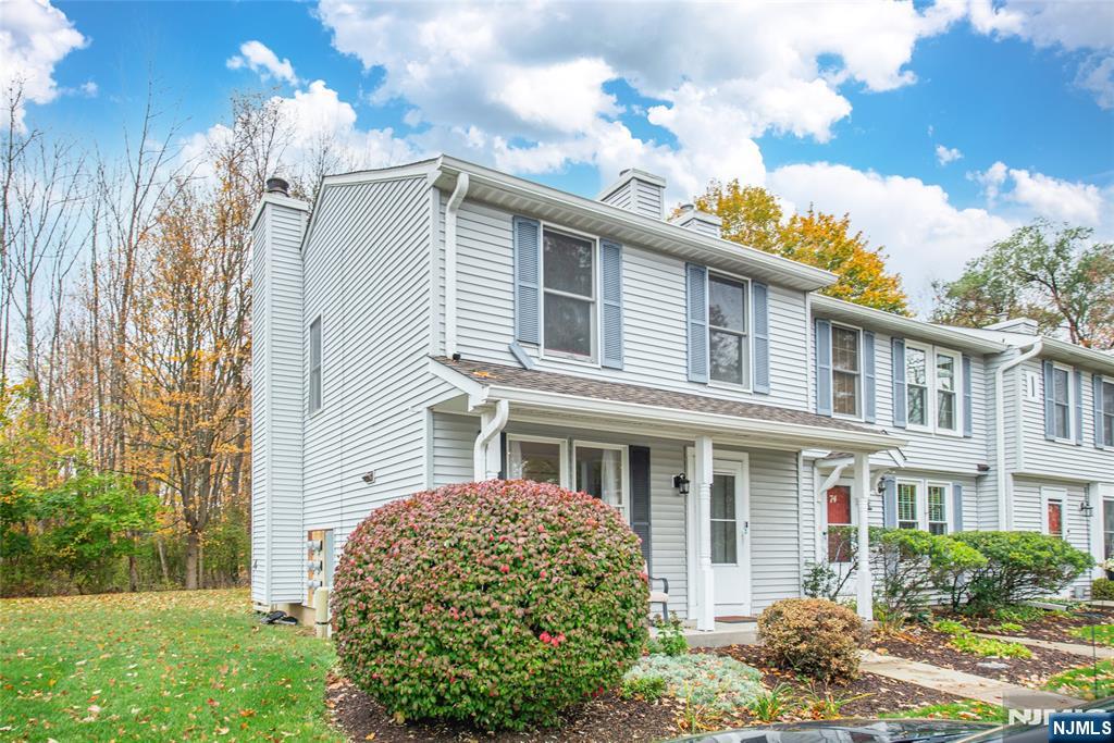 76 Constitution Way, Unit 534 Franklin, NJ 07416 - Photo 22 of 22 a front view of a house with garden