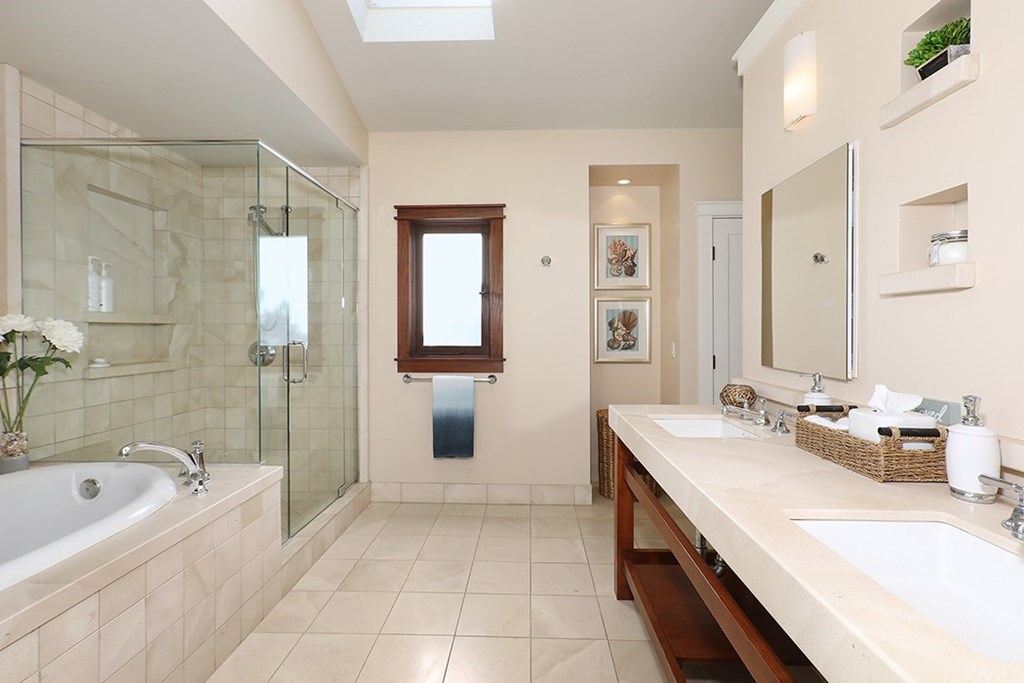 31666 Scenic Drive Laguna Beach, CA 92651 - Photo 18 of 38