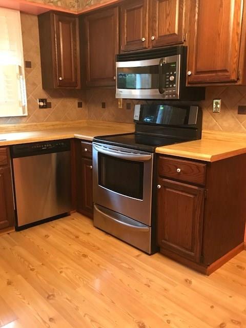 655 Waterdam Road Canonsburg, PA 15317 - Photo 9 of 25 Kitchen with new appliances.