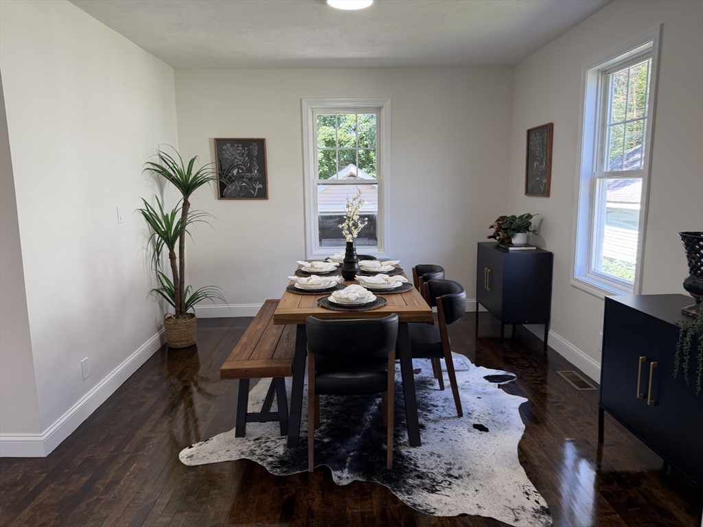 47 Ideal Road Worcester, MA 01604 - Photo 9 of 27