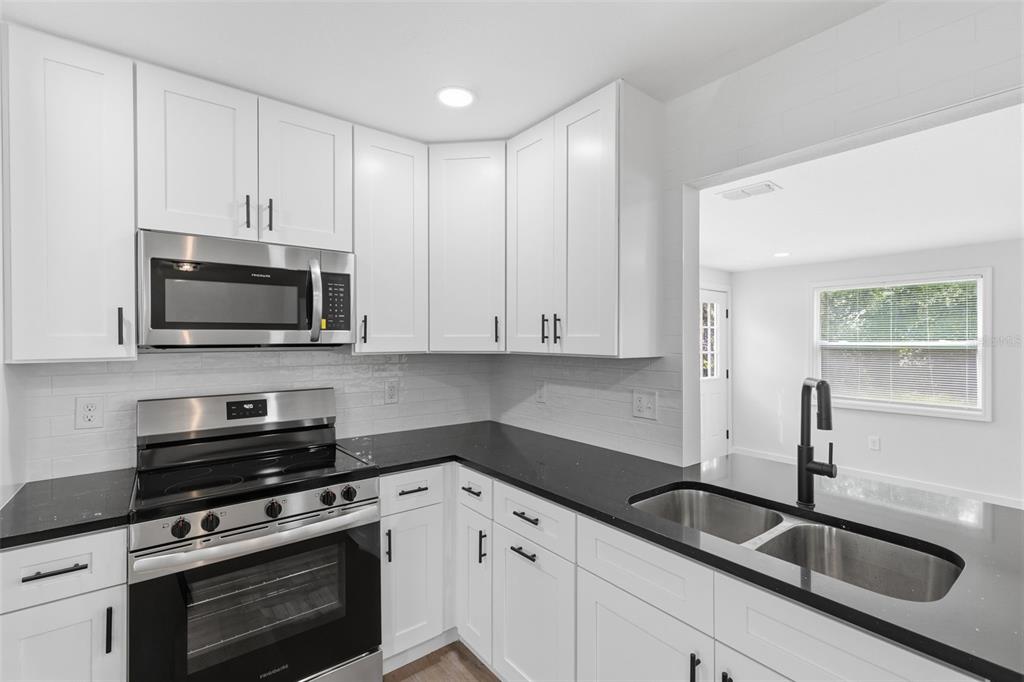 11210 Mercedes Street Spring Hill, FL 34609 - Photo 22 of 46