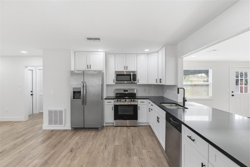 11210 Mercedes Street Spring Hill, FL 34609 - Photo 24 of 46