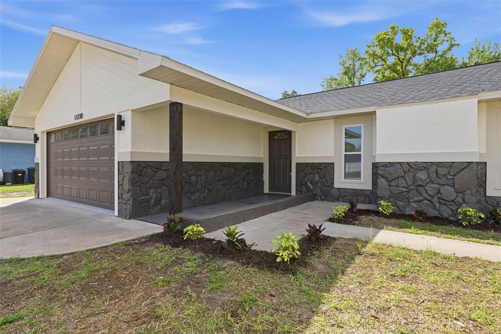 11210 Mercedes Street Spring Hill, FL 34609 - Photo 5 of 46