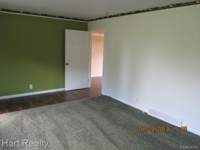 2750 Hayes Road Yale, MI 48097 - Photo 7 of 16 112.jpg