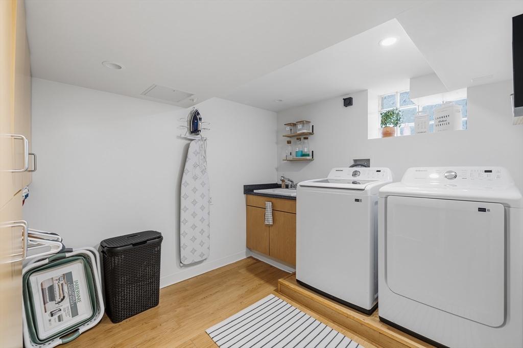 72 Rochambeau Street New Bedford, MA 02745 - Photo 19 of 26