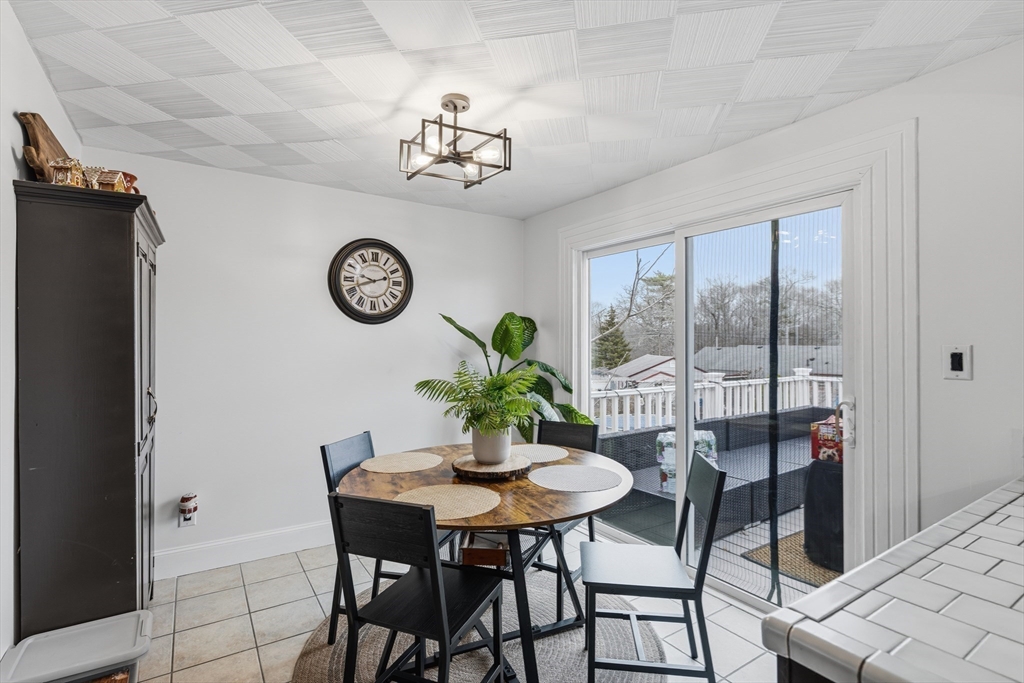 72 Rochambeau Street New Bedford, MA 02745 - Photo 6 of 26