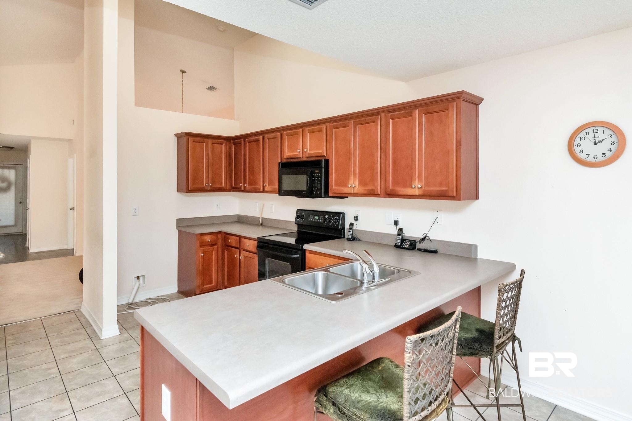 104 Davison Loop Fairhope, AL 36532 - Photo 4 of 32 BREAKFAST BAR