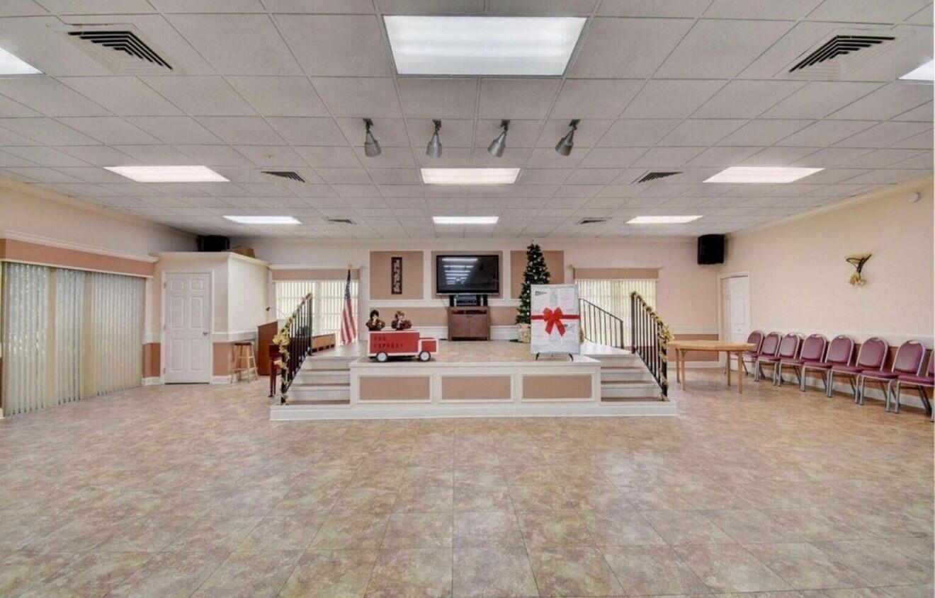 1020 Citrus Way, Unit 101 Delray Beach, FL 33445 - Photo 19 of 21 Clubhouse