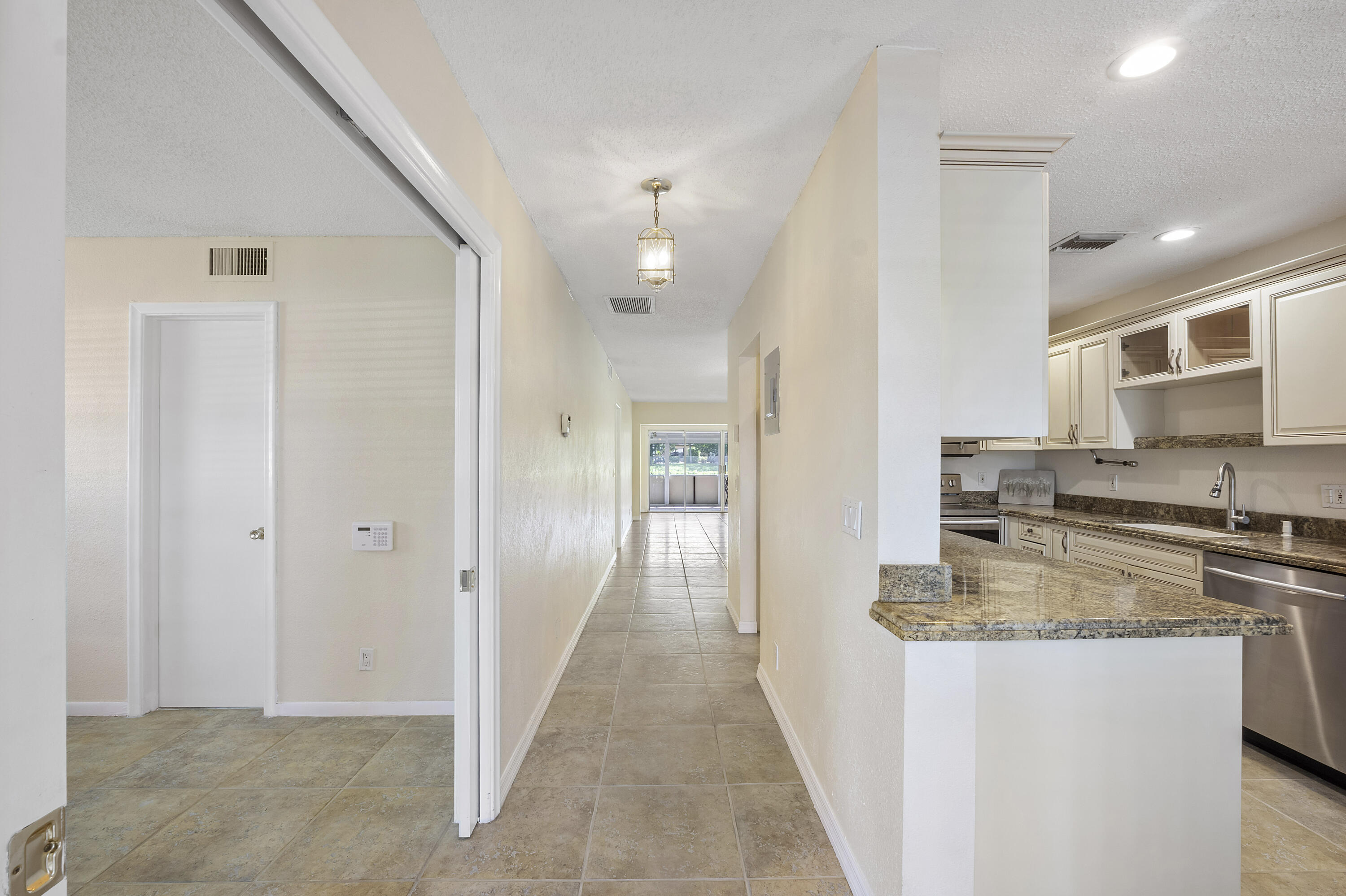 1020 Citrus Way, Unit 101 Delray Beach, FL 33445 - Photo 2 of 21 1020 Citrus Way APT 101_012