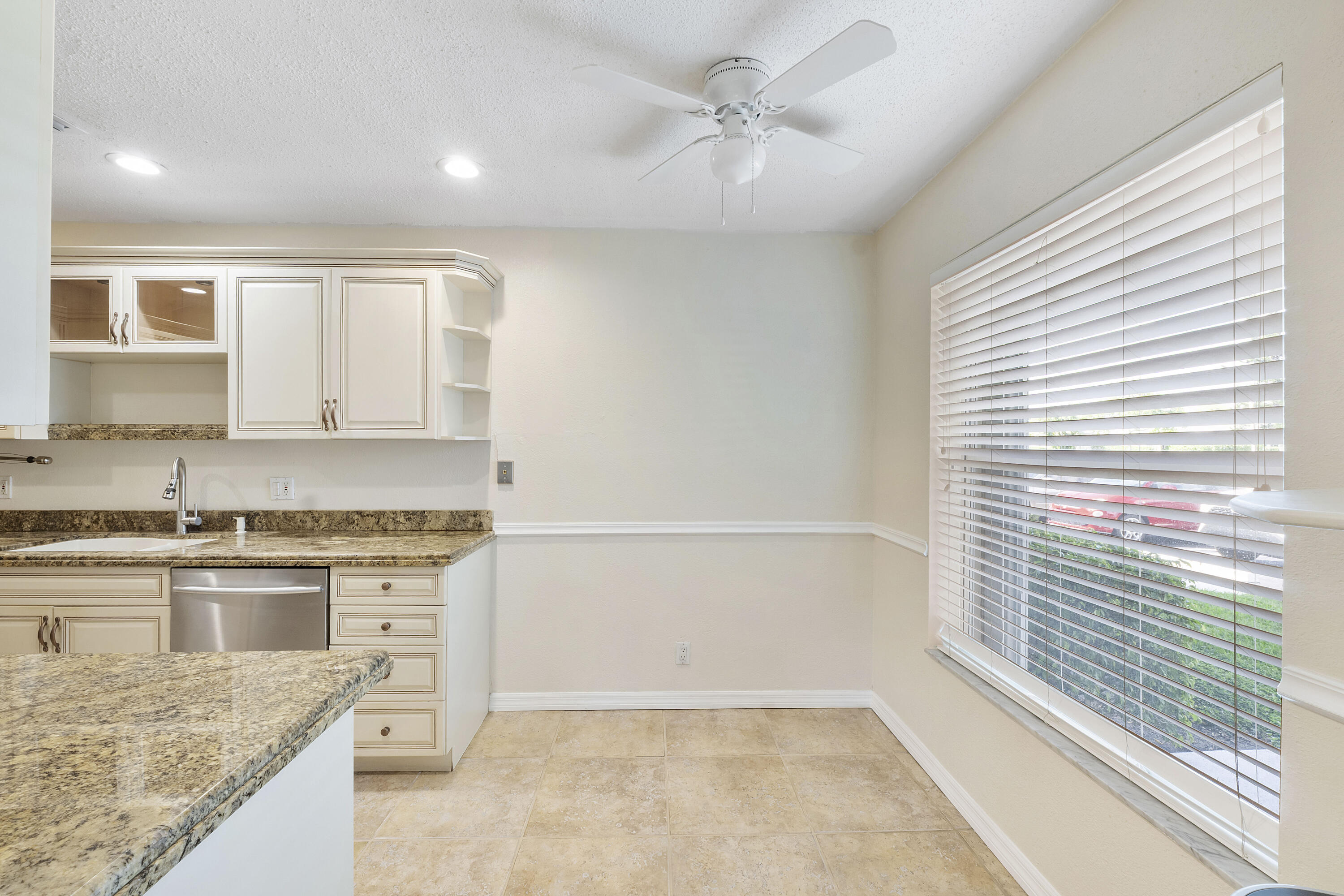 1020 Citrus Way, Unit 101 Delray Beach, FL 33445 - Photo 3 of 21 1020 Citrus Way APT 101_011