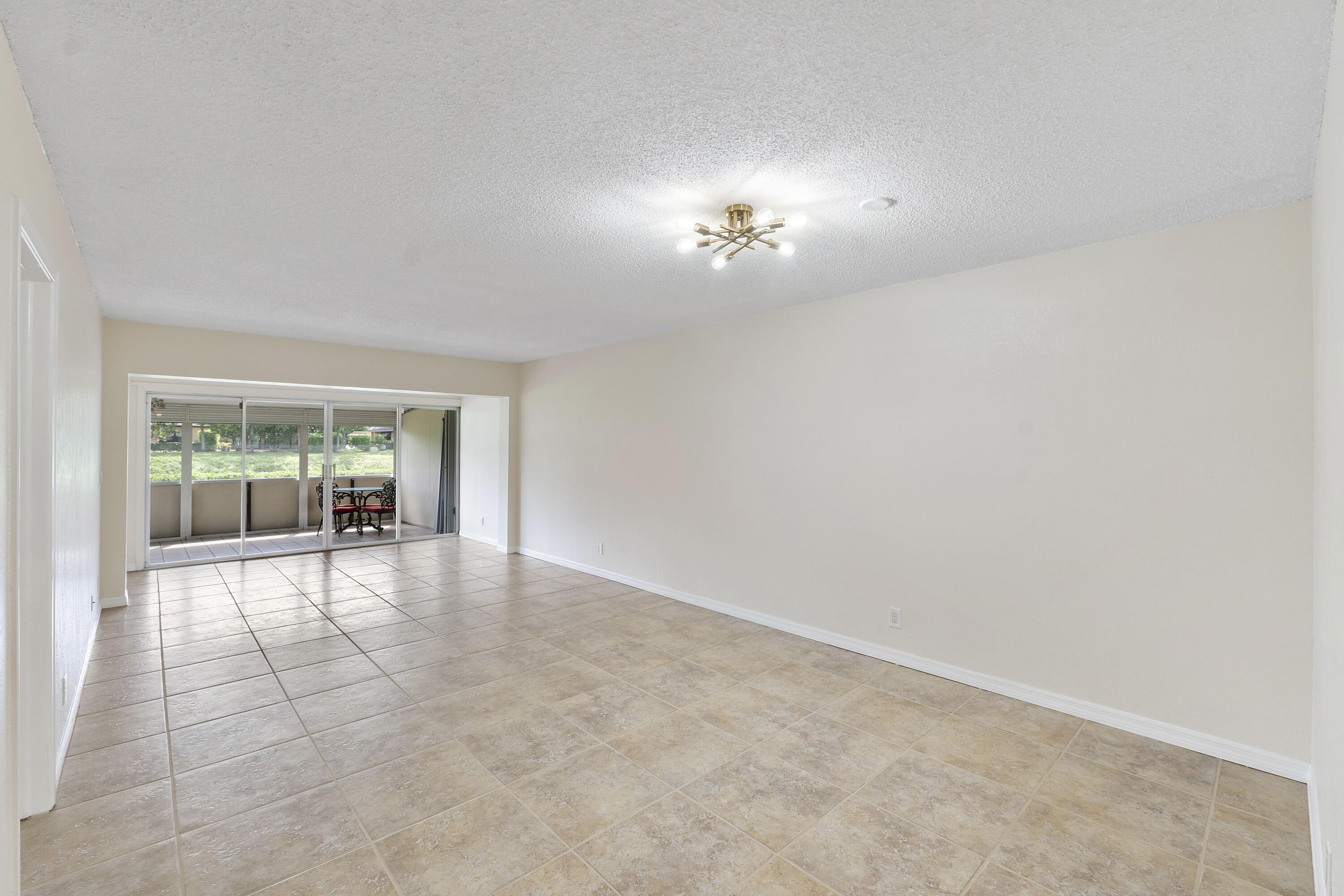 1020 Citrus Way, Unit 101 Delray Beach, FL 33445 - Photo 4 of 21 1020 Citrus Way APT 101_007