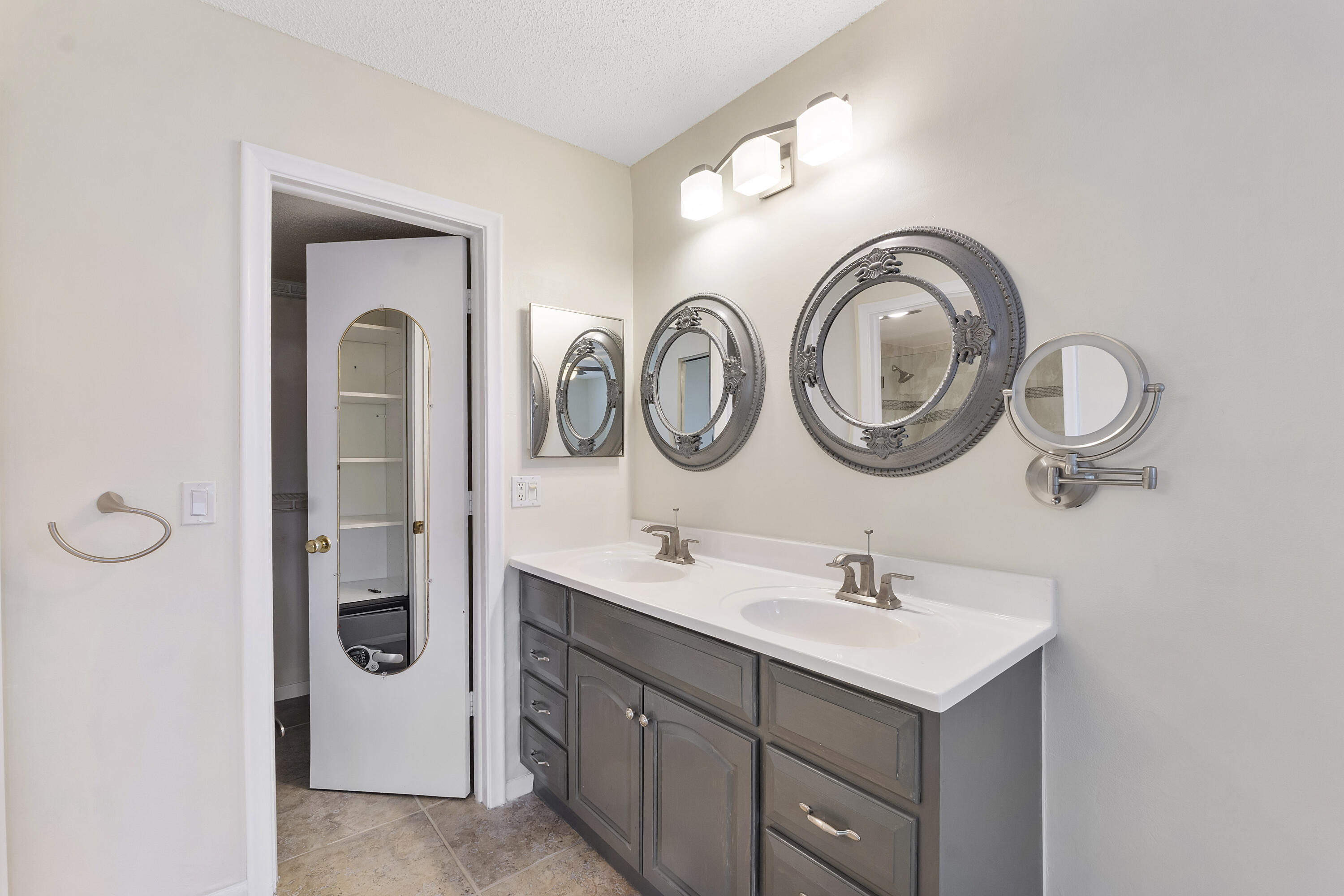 1020 Citrus Way, Unit 101 Delray Beach, FL 33445 - Photo 8 of 21 1020 Citrus Way APT 101_004