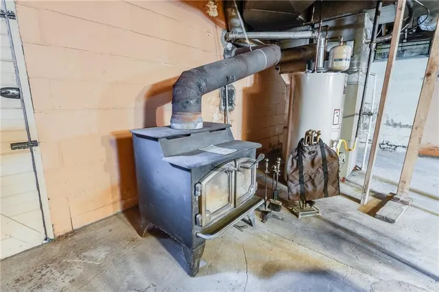 $249,999 | 114 Post Road, Dilliner, PA 15327