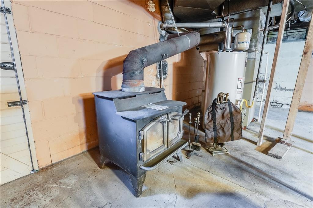 114 Post Road Dilliner, PA 15327 - Photo 50 of 50 a view of a room with gym equipment