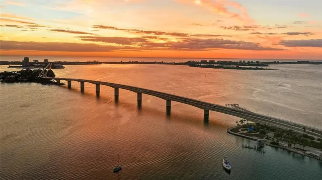 $3,100,000 | 35 Watergate Drive, Unit 1005, Sarasota, FL 34236