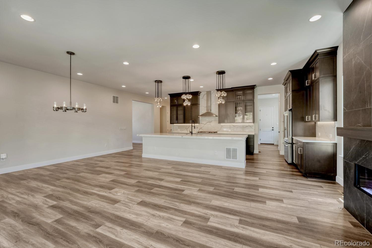 7031 Rim Rdg Way Castle Rock, CO 80108 - Photo 15 of 44