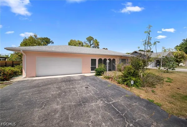 $275,000 | 2225 Dover Avenue, Fort Myers, FL 33907
